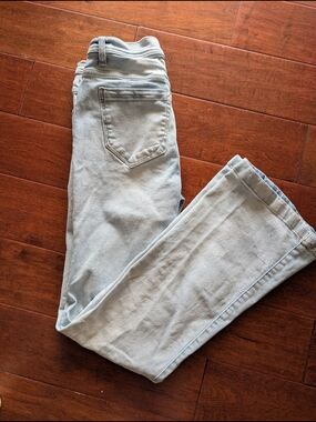 Kensie Light Blue Vintage Jeans with Contrast Stitching